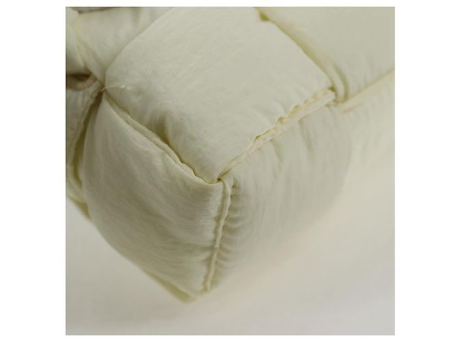 Autre Marque BORSO A SPALLA INTRECCIATO IN NYLON BIANCO AUTH 131085M - vista 17