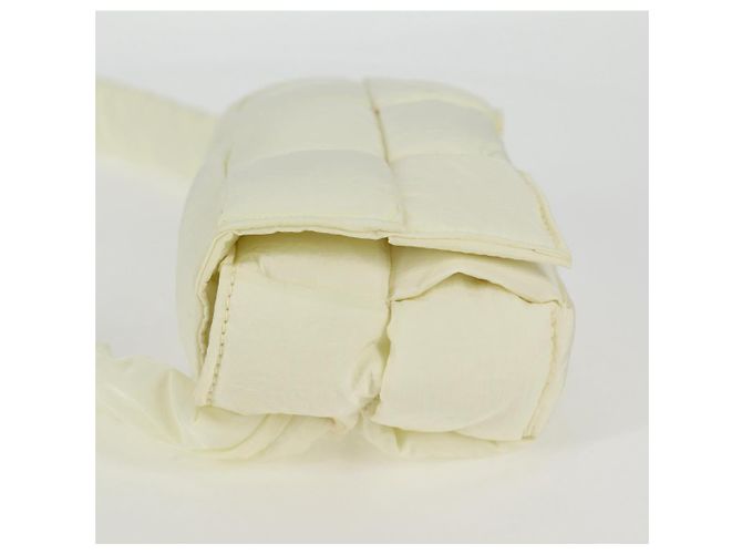 Autre Marque BORSO A SPALLA INTRECCIATO IN NYLON BIANCO AUTH 131085M - vista 4