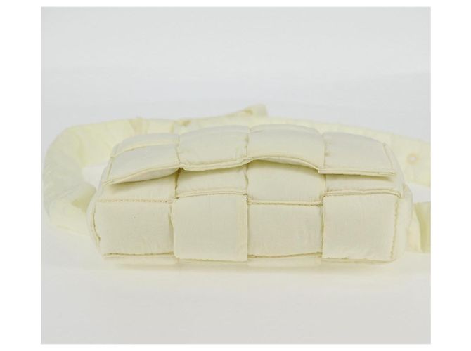 Autre Marque BORSO A SPALLA INTRECCIATO IN NYLON BIANCO AUTH 131085M - vista 5