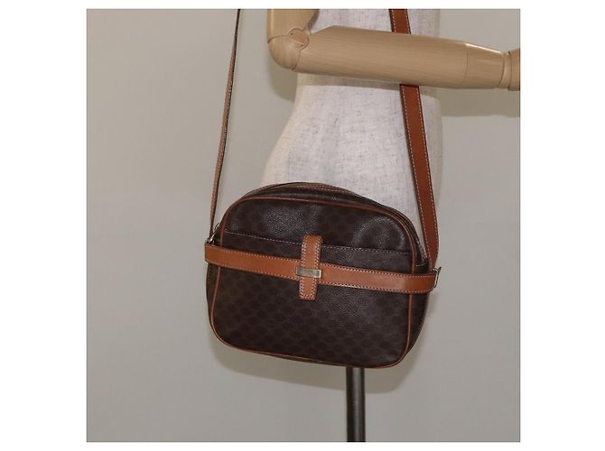 Céline Borsa a Spalla in Tela Macadam CELINE in Pelle PVC Marrone Oro Auth 128661 D'oro - vista 23
