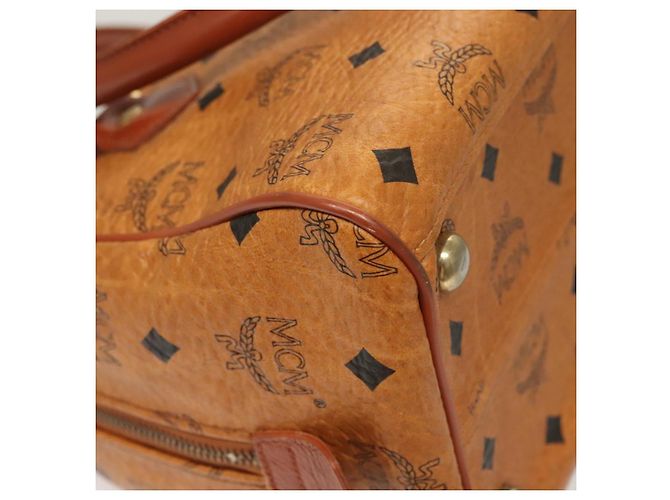 Borsa MCM Logogram Vicetos in pelle PVC marrone e oro Auth th6169 D'oro - vista 15