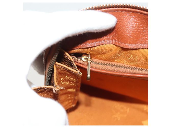 Borsa MCM Logogram Vicetos in pelle PVC marrone e oro Auth th6169 D'oro - vista 20
