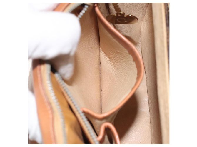 Céline CELINE Macadam Canvas Schultertasche aus PVC-Leder Braun Gold Auth 128760 Golden - Ansicht 22