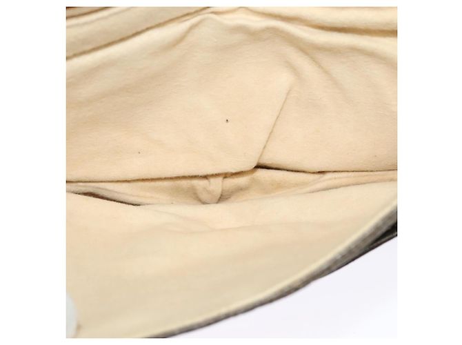 Gucci Sac à bandoulière GG Supreme en PVC beige et or Auth th6212 Doré - vue 11