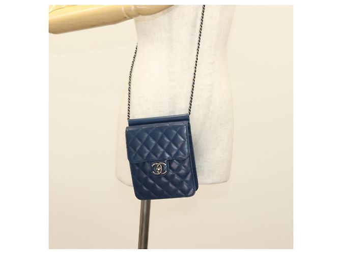 Borsa a Spalla CHANEL in Pelle di Agnello Blu CC Auth BA3679 - vista 25