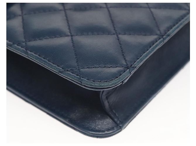 Borsa a Spalla CHANEL in Pelle di Agnello Blu CC Auth BA3679 - vista 8