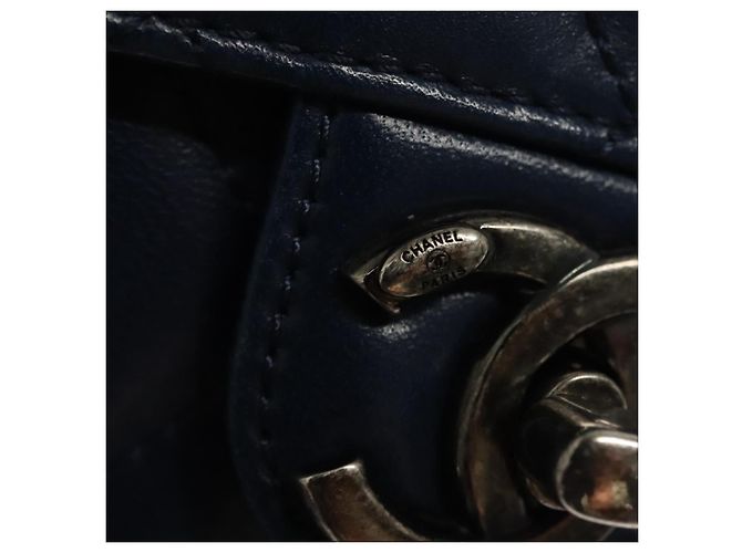 Borsa a Spalla CHANEL in Pelle di Agnello Blu CC Auth BA3679 - vista 9