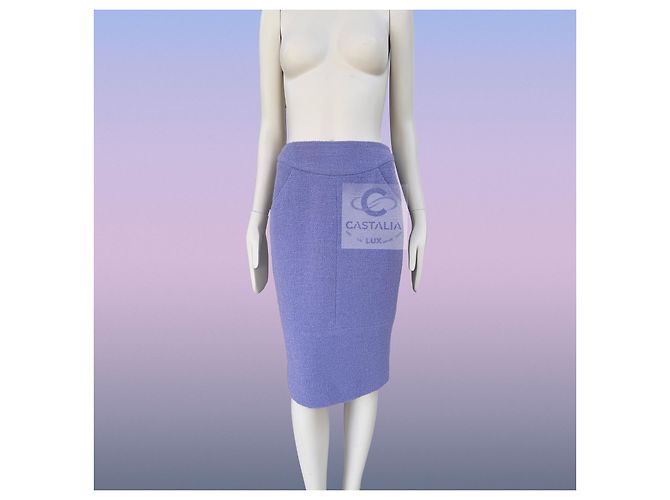 Chanel Traje de Tweed Lavanda con Botones de Joyas 38 FR - vista 10