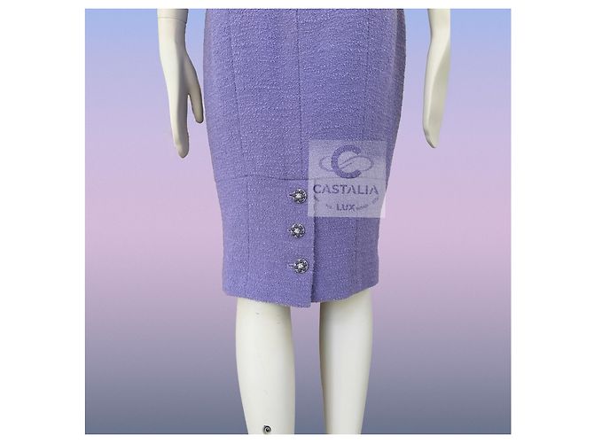 Chanel Traje de Tweed Lavanda con Botones de Joyas 38 FR - vista 12