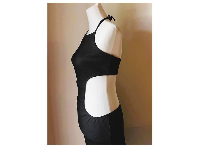 Autre Marque Wunderschönes schwarzes Midi-Kleid von Benetton, Cut-Out-Modell, Größe S, neu - Ansicht 2