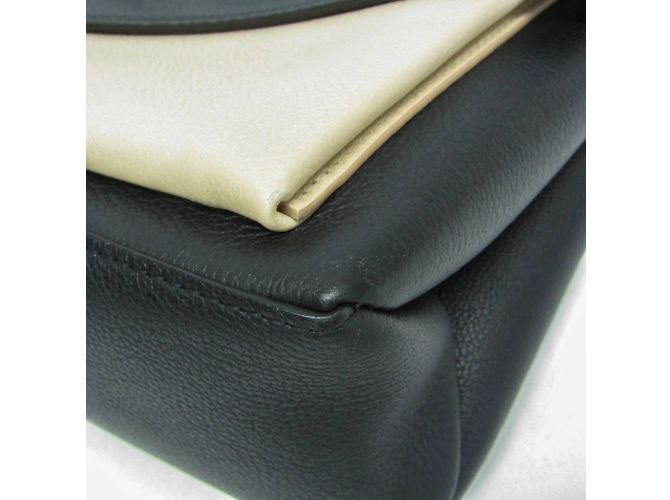 Borsa Louis Vuitton My Rock Me M54878 Nero Crudo - vista 4