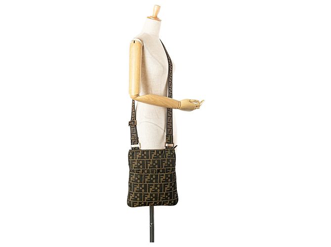 Borsa a tracolla in tela Zucca marrone con skull Fendi - vista 11