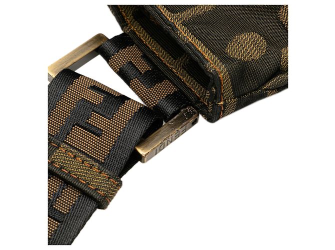 Borsa a tracolla in tela Zucca marrone con skull Fendi - vista 8