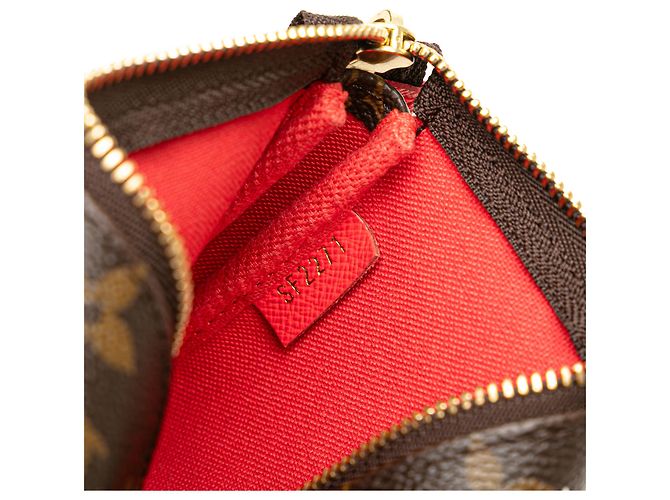 Mini Pochette Accessoires Vivienne Monogramma Marrone Louis Vuitton a Londra - vista 6
