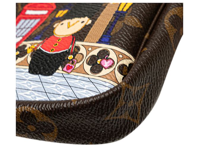 Mini Pochette Accessoires Vivienne Monogramma Marrone Louis Vuitton a Londra - vista 8