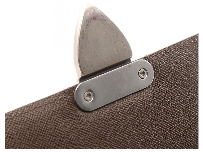 Malette en cuir Taiga Laguito Louis Vuitton Marron - vue 12