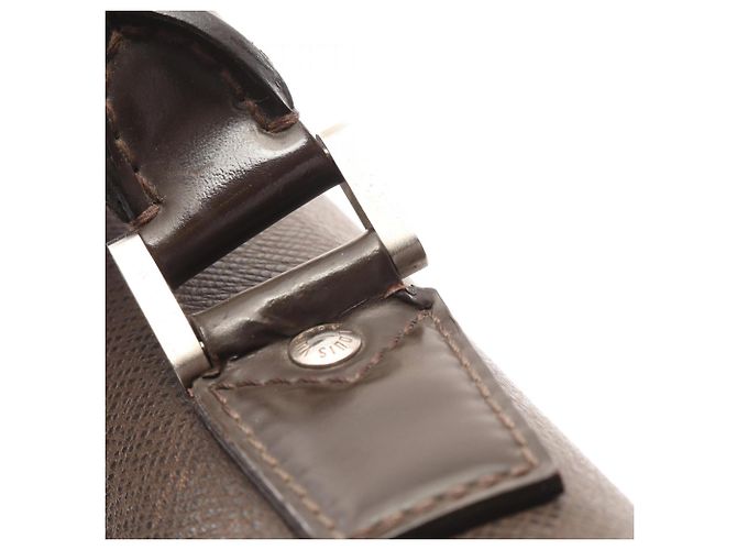 Malette en cuir Taiga Laguito Louis Vuitton Marron - vue 6