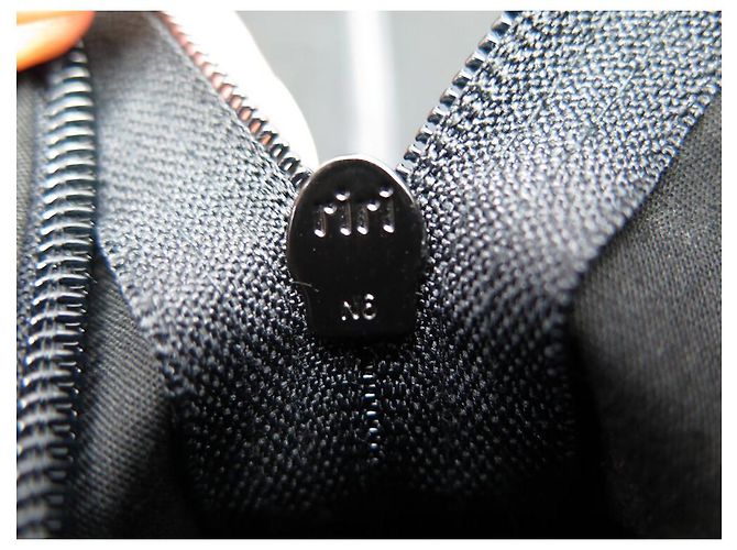 LOT GARMENT BAG FOR CHANEL JACKET + BLACK CC LOGO HANGER - view 7