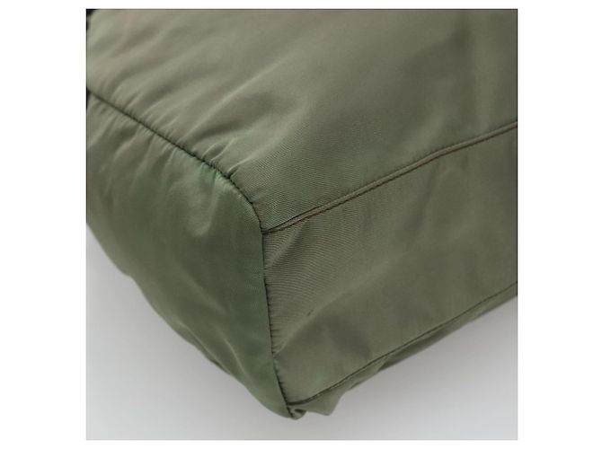 Borsa Tote Prada in nylon verde oro Auth 128736 D'oro - vista 16
