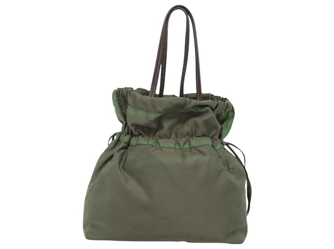Borsa Tote Prada in nylon verde oro Auth 128736 D'oro - vista 2