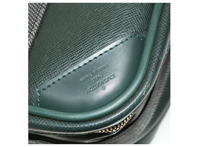 LOUIS VUITTON Baule Satellite 53 Taiga Épicea M30094 LV Auth bs25773 - vista 21
