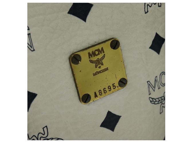 Borsa MCM Logogram Vicetos in pelle PVC 2 in 1 bianca e oro Auth BA3660 Bianco D'oro - vista 12