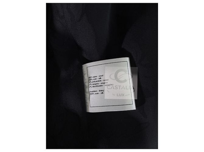 Chanel Abrigo de tweed con botón de león CC París / Edimburgo 38 FR Azul marino - vista 15