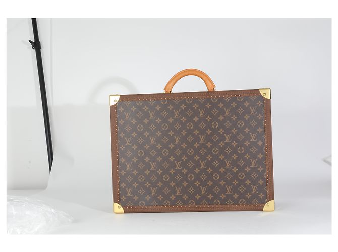 Louis Vuitton Monogram Canvas Bisten 55 Marrone - vista 6