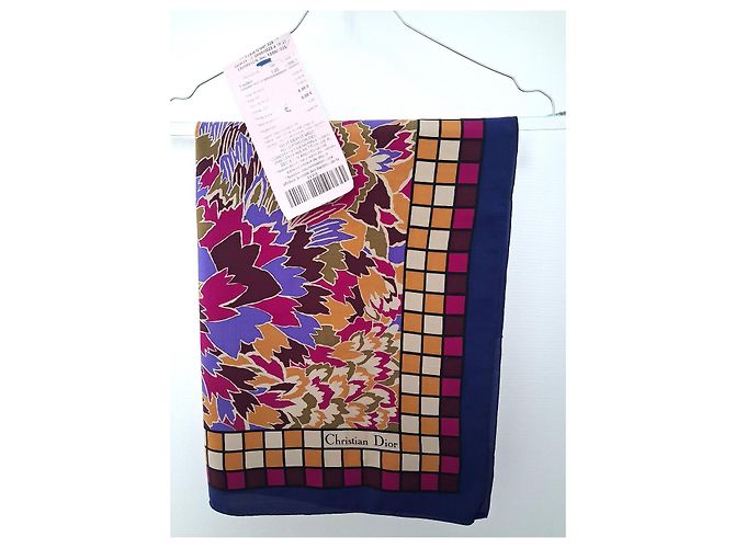 Christian Dior Nuovo e vintage - raro in pura seta crepè - L. 65 cm x 65 Nero Bianco Multicolore Beige Bordò Porpora Cachi Sabbia Senape Cognac Caramello Carne Fuschia Viola scuro - vista 14
