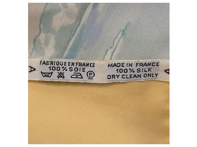 Sciarpa Hermès Carré 90 Gronland Cane Eskimo della Groenlandia Multicolore Beige - vista 7