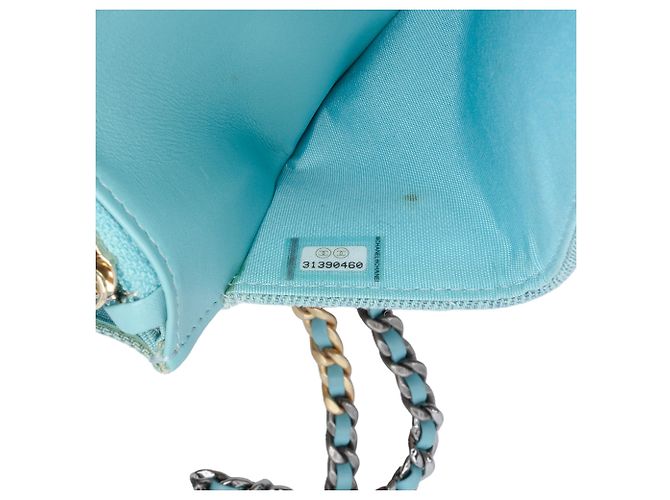 Wallet On Chain Portafoglio 19 di Chanel in Denim Blu Turchese - vista 7
