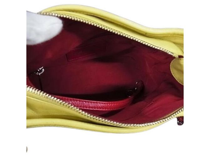 Borsa a spalla hobo piccola Chanel Gabrielle de Chanel Rosso Giallo Blu navy - vista 4