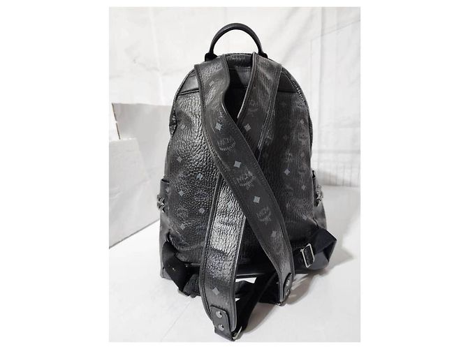 MCM Visetos Stark Leather Backpack Black - view 4
