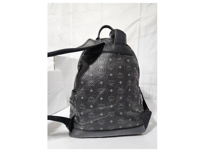 MCM Visetos Stark Leather Backpack Black - view 9