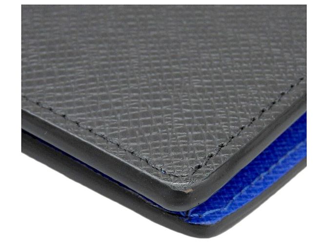 Carteira longa em couro Taiga Louis Vuitton M30791 Preto Azul - vista 5