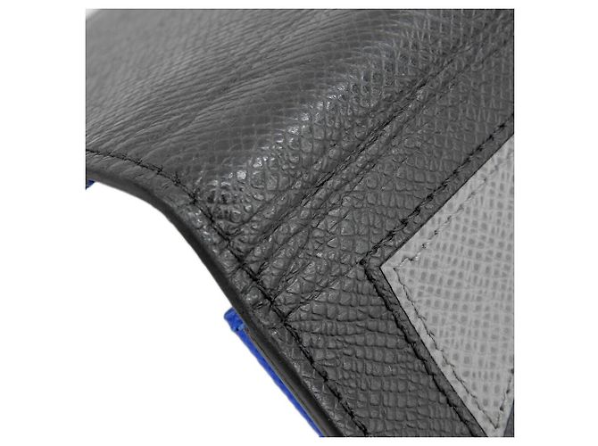 Carteira longa em couro Taiga Louis Vuitton M30791 Preto Azul - vista 6