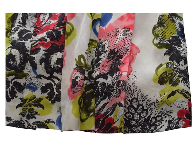 Autre Marque Kurzarmkleid mit V-Ausschnitt und Blumenmuster mehrfarbig Mehrfarben - Ansicht 5