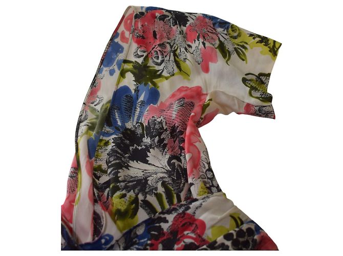 Autre Marque Kurzarmkleid mit V-Ausschnitt und Blumenmuster mehrfarbig Mehrfarben - Ansicht 9