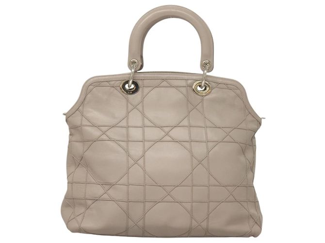 Dior Granville - vista 2