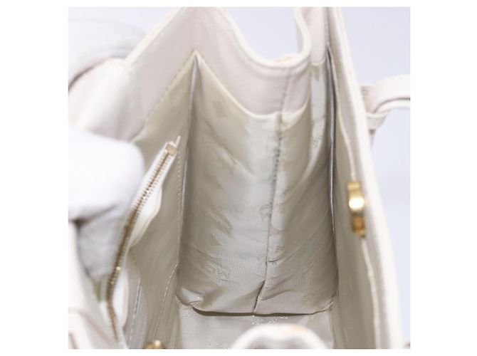 Borsa a Spalla MCM in Pelle Bianca e Oro Auth bs27684 Bianco D'oro - vista 18