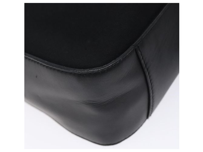 Borsa a Spalla Gancini in Nylon Blu Navy e Argento di Salvatore Ferragamo Auth gh333 - vista 11