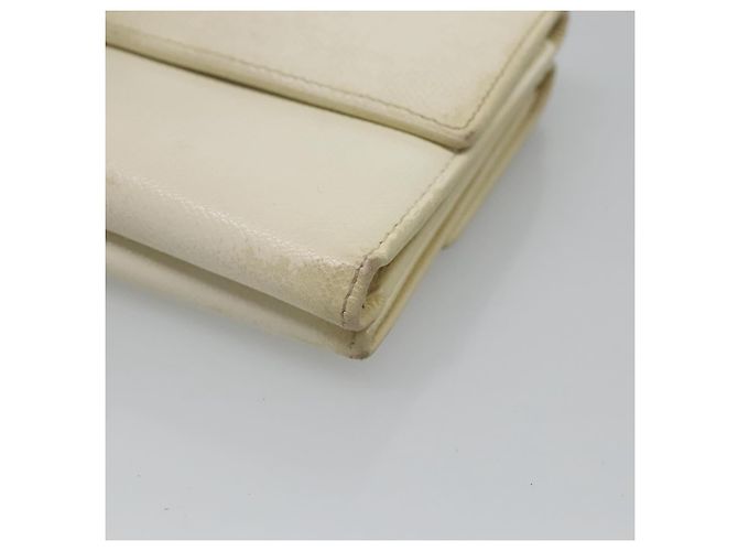 Chanel Billetera Bifold de Cuero Blanco Oro CC Auth bs27934 Dorado - vista 10