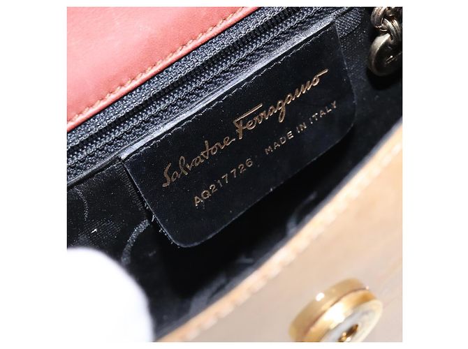 Borsa a Spalla Gancini Salvatore Ferragamo Smalto Beige Oro Auth bs27828 - vista 17