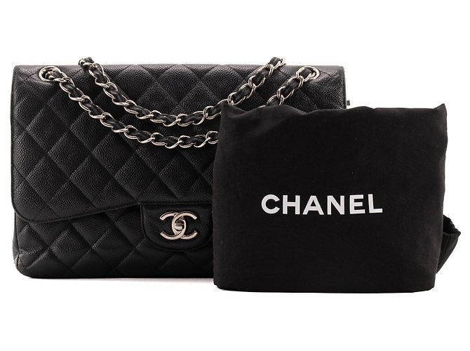 CHANEL - Sac à main Classique/Timeless Jumbo Chanel en cuir caviar noir - vue 12
