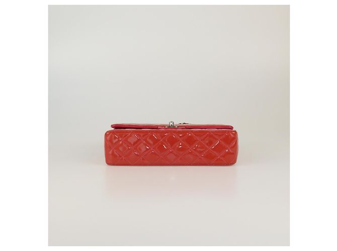 Borsa Chanel Coral Medium Classic in vernice con doppio flap Corallo - vista 4