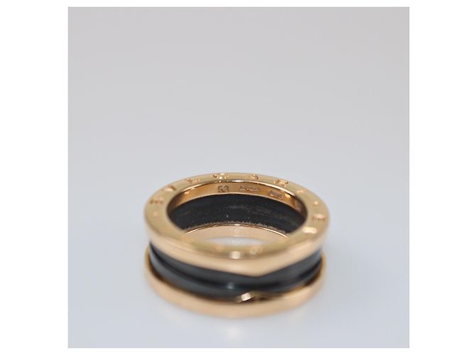 Bulgari Anello B.zero1 in ceramica e oro rosa 18k Bvlgari 52 D'oro - vista 3