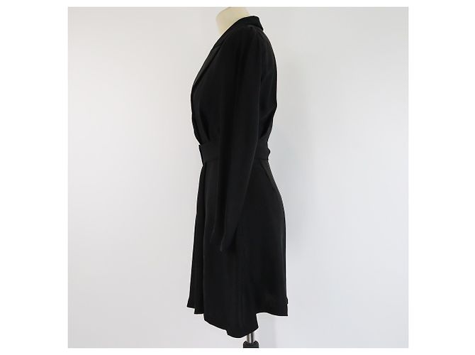 Schwarzes Sandro Mini-Kleid mit Jacquard-Logo und Samtkragen - Ansicht 2
