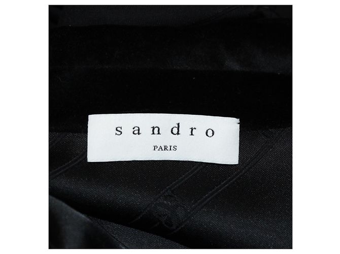 Schwarzes Sandro Mini-Kleid mit Jacquard-Logo und Samtkragen - Ansicht 5