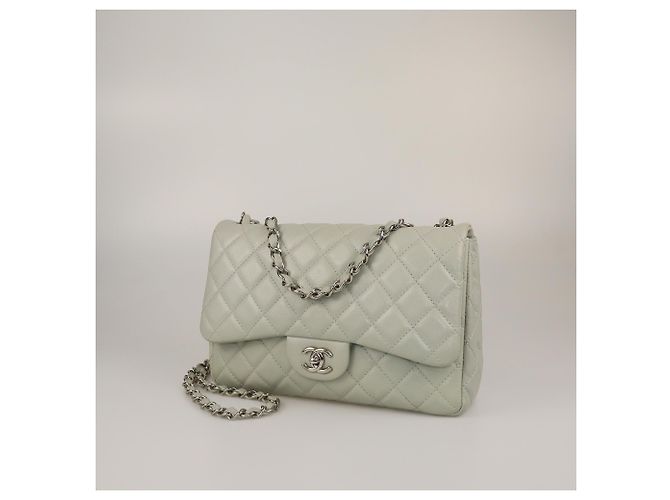 Borsa Chanel Jumbo Classic in caviar trapuntato verde menta - vista 2