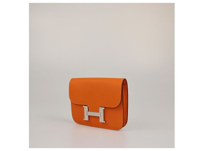 Cartera Slim Constance en Epsom Naranja de Hermès - vista 3